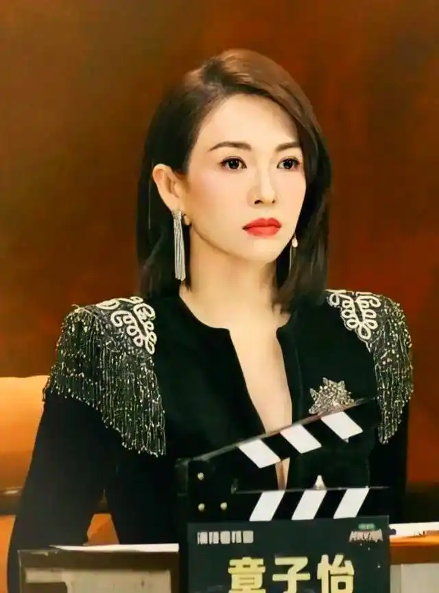 章子怡引领齐肩短发潮流：明星们的百搭新选择