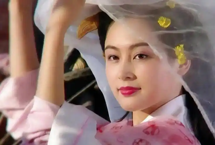 天生富贵相女星_景甜郭晶晶刘亦菲朱珠许晴陈红_旺夫面相的女明星